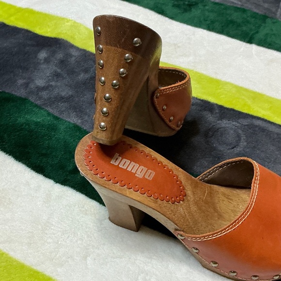 BONGO Women's Orange Leather Mules Size 7 - Picture 2 of 13